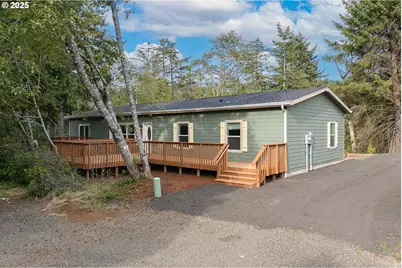 352 N Falcon St, Rockaway Beach, OR 97136 - Photo 1