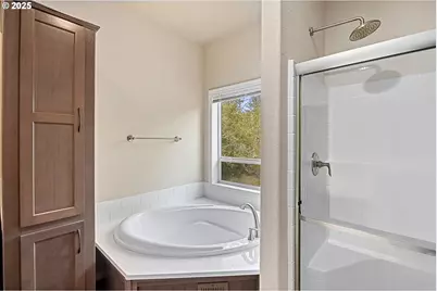 352 N Falcon St, Rockaway Beach, OR 97136 - Photo 24