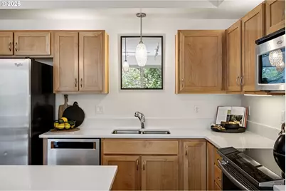 327 Rustic Pl #35, Eugene, OR 97401 - Photo 8