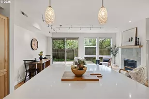 327 Rustic Pl, Eugene, OR 97401 - Photo 10