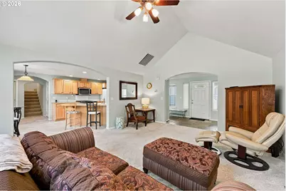 2067 NW Poplar Pl, Redmond, OR 97756 - Photo 6