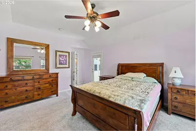 2067 NW Poplar Pl, Redmond, OR 97756 - Photo 16