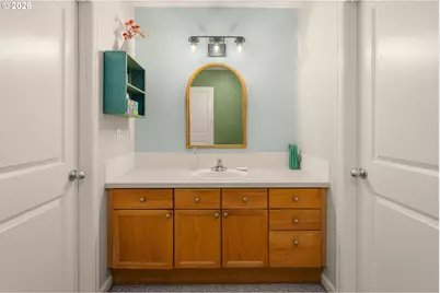 4220 NE Simpson Ct, Portland, OR 97218 - Photo 20