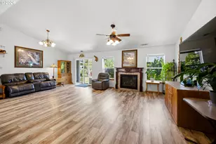 2321 SW Barbara St, McMinnville, OR 97128 - Photo 8