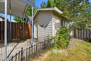2321 SW Barbara St, McMinnville, OR 97128 - Photo 32