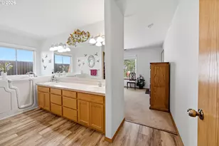 2321 SW Barbara St, McMinnville, OR 97128 - Photo 18