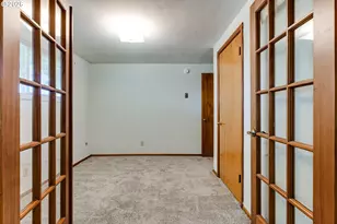 2093 Grove St, Eugene, OR 97404 - Photo 20