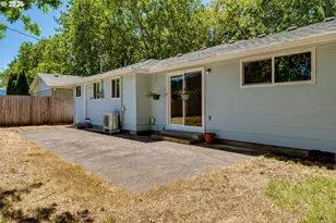 2093 Grove St, Eugene, OR 97404 - Photo 38