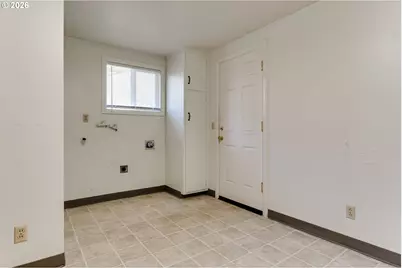 2093 Grove St, Eugene, OR 97404 - Photo 18