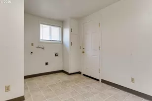 2093 Grove St, Eugene, OR 97404 - Photo 18