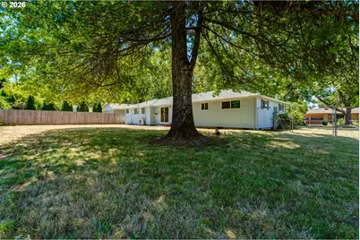 2093 Grove St, Eugene, OR 97404 - Photo 36