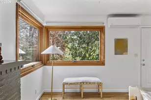 8047 SE Clay St, Portland, OR 97215 - Photo 4