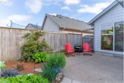 1714 SE Osoberry St, Dallas, OR 97338 - Photo 6