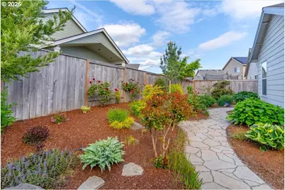 1714 SE Osoberry St, Dallas, OR 97338 - Photo 10