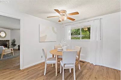 5585 Fairfield Ct S, Salem, OR 97306 - Photo 10