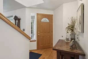 608 SE 18th Ave, Hillsboro, OR 97123 - Photo 2