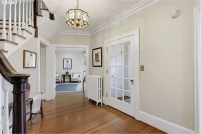 2719 SW Talbot Rd, Portland, OR 97201 - Photo 8