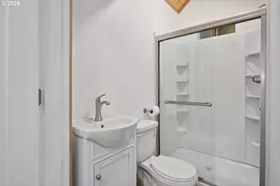 815 E Ave, Lake Oswego, OR 97034 - Photo 40