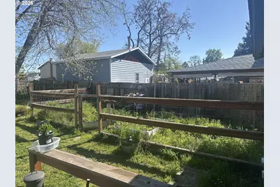 1303 W Ave, La Grande, OR 97850 - Photo 22