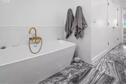 40 Condolea Ct, Lake Oswego, OR 97035 - Photo 24