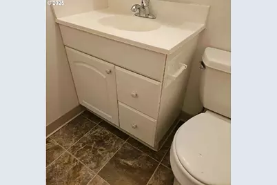 316 W 30th St, Vancouver, WA 98660 - Photo 8