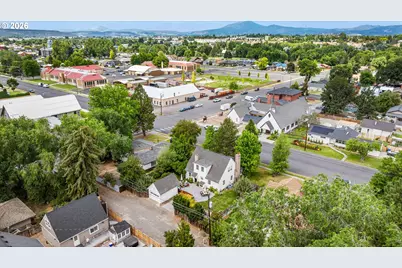 840 E 1st St, Prineville, OR 97754 - Photo 44