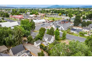 840 E 1st St, Prineville, OR 97754 - Photo 44