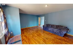 1005 Hull St, Hood River, OR 97031 - Photo 4