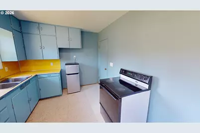 1005 Hull St, Hood River, OR 97031 - Photo 8