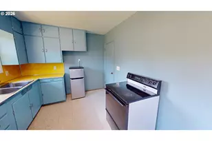 1005 Hull St, Hood River, OR 97031 - Photo 8