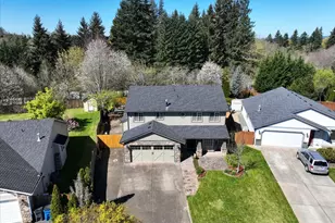 2120 NW 9th Ave, Battle Ground, WA 98604 - Photo 2