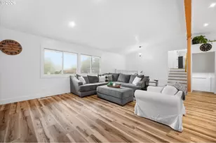 1315 SW Dorothy St, McMinnville, OR 97128 - Photo 12