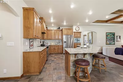 6110 Graystone Loop, Springfield, OR 97478 - Photo 8