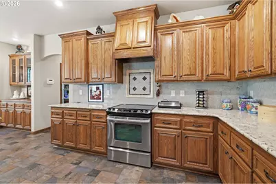 6110 Graystone Loop, Springfield, OR 97478 - Photo 10