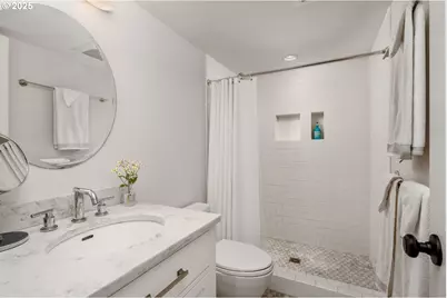 3916 N Concord Ave, Portland, OR 97227 - Photo 34