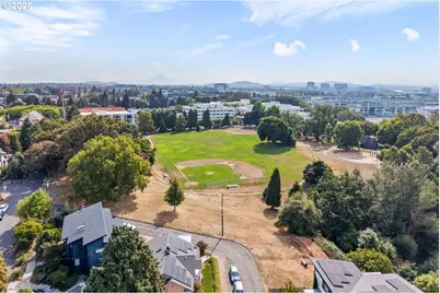 3916 N Concord Ave, Portland, OR 97227 - Photo 38