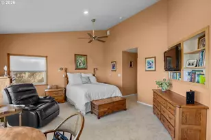 470 Black Oak Dr, Roseburg, OR 97471 - Photo 16