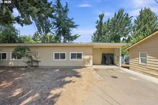 4731 NE 62nd Ave, Portland, OR 97218 - Photo 1