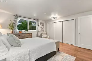 5630 S Riverside Ln, Portland, OR 97239 - Photo 16