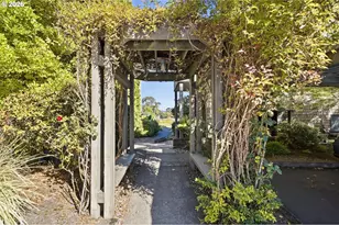 5630 S Riverside Ln, Portland, OR 97239 - Photo 28