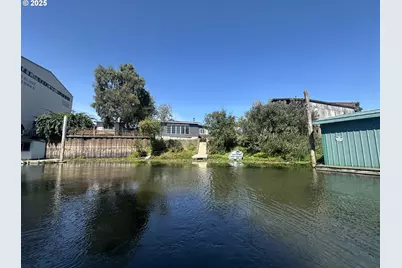 705 Park Ave, Lakeside, OR 97449 - Photo 2