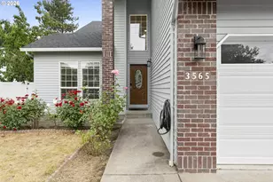 3565 SW Eastwood Pl, Gresham, OR 97080 - Photo 2