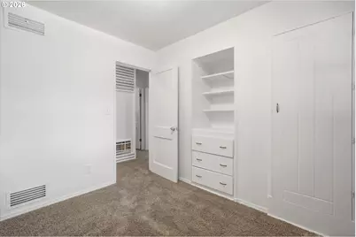 10722 NE Thompson St, Portland, OR 97220 - Photo 22