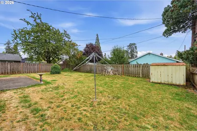 10722 NE Thompson St, Portland, OR 97220 - Photo 38