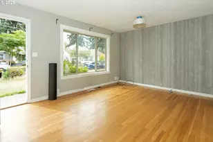 18227 NE Flanders St, Portland, OR 97230 - Photo 2
