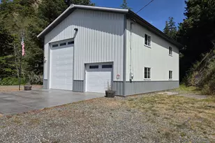 95950 N Bank Rogue River Rd, Gold Beach, OR 97444 - Photo 32