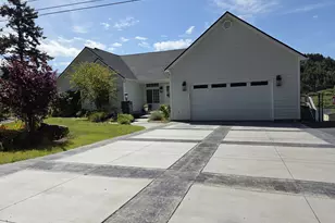 95950 N Bank Rogue River Rd, Gold Beach, OR 97444 - Photo 2