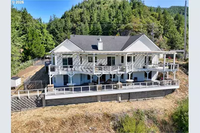 95950 N Bank Rogue River Rd, Gold Beach, OR 97444 - Photo 12