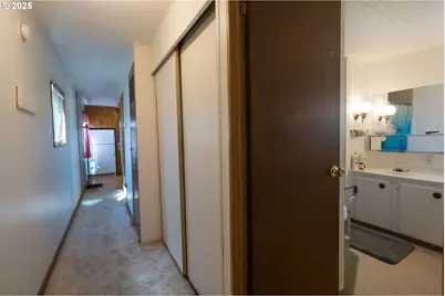 1501 SW Baker St #11, McMinnville, OR 97128 - Photo 14