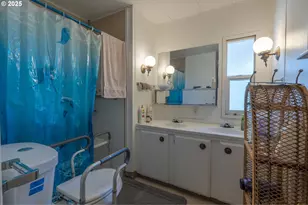 1501 SW Baker St, McMinnville, OR 97128 - Photo 16